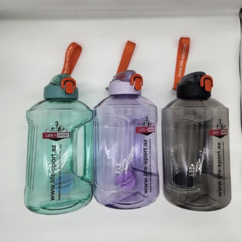 LIFE SPORT WATER BOTTLE WITH PLASTIC BALL 2,2L